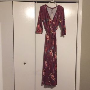 Women’s faux wrap maxi dress. XL